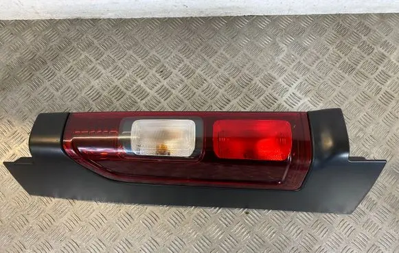 Opel Vivaro Rear/tail lights 265A63253R 265A64439R 93450958