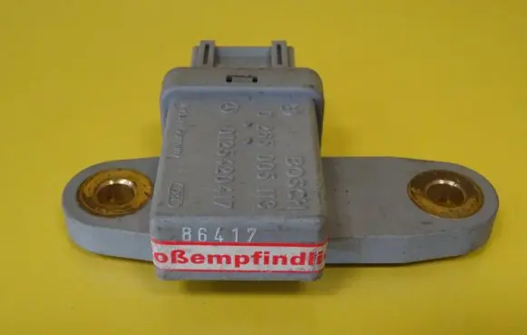 Mercedes-Benz A W168 Airbag deployment crash/impact sensor 0265005113