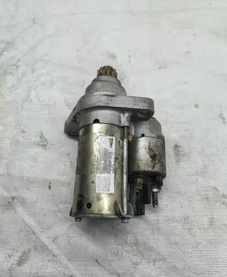 Skoda Yeti (5L) Starter motor 02Z911021B