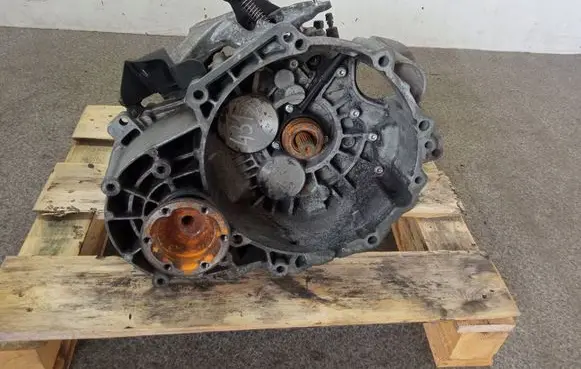Seat Leon (1P) Manual 5 speed gearbox KDU