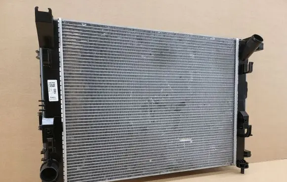 Renault Clio V Coolant radiator 5689756214105FA0A