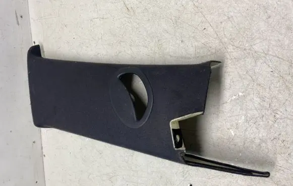 BMW X5 E70 Rear seat side top trim 7056347