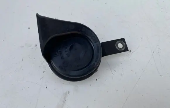 Nissan Primera Horn signal 011157