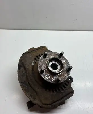 Infiniti FX Front wheel hub 