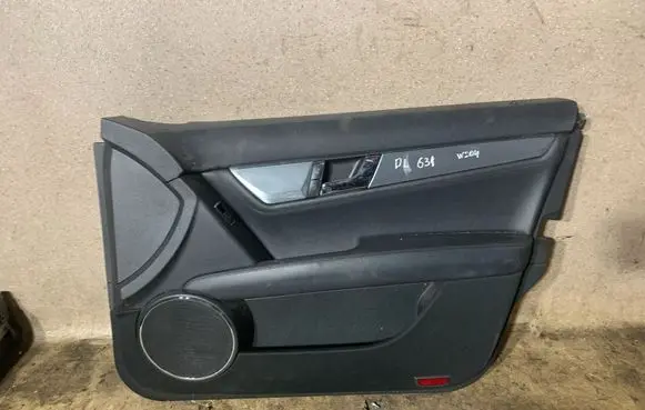 Mercedes-Benz C W204 Front door card panel trim A2045402410
