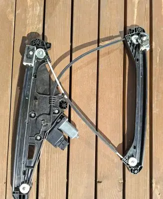 Citroen DS7 Crossback Front door electric window regulator 9829510680 9839655880