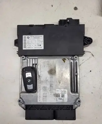 BMW 3 E90 E91 Engine ECU kit and lock set 7311700 9147220 1039S26809