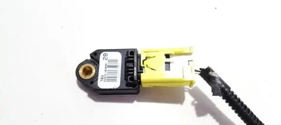 Toyota Auris 150 Airbag deployment crash/impact sensor 8983102080 89831-02080