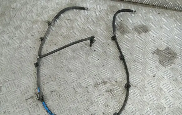 Mitsubishi Outlander Windshield washer fluid hose