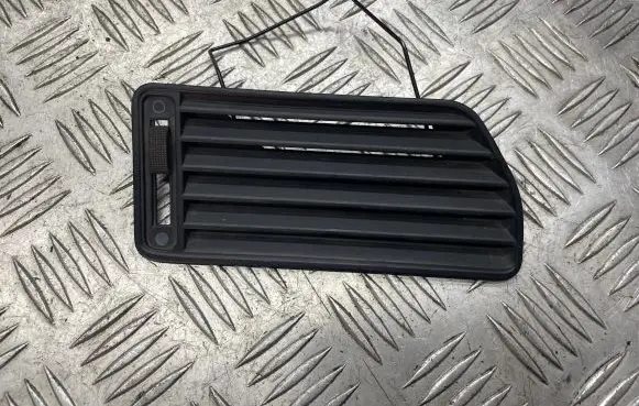 Audi A6 S6 C4 4A Dash center air vent grill 4A1819794B