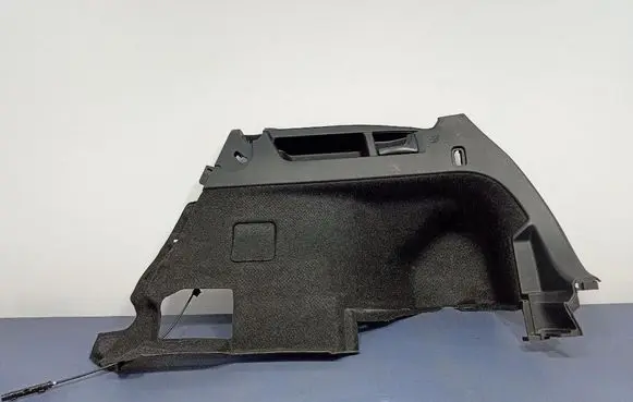 Toyota Auris E180 Tailgate/boot cover trim set 6473002200