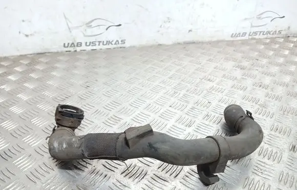 Volkswagen PASSAT B7 Engine coolant pipe/hose 1K0122291