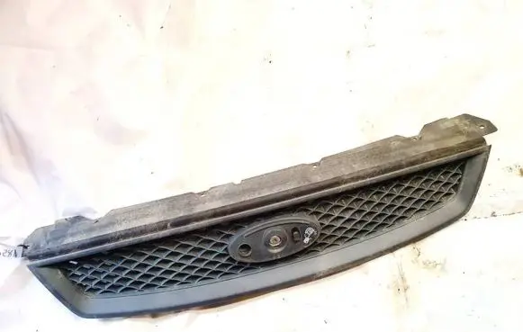 Ford Focus Front grill 4m518c436ad 4m51-8c436-ad