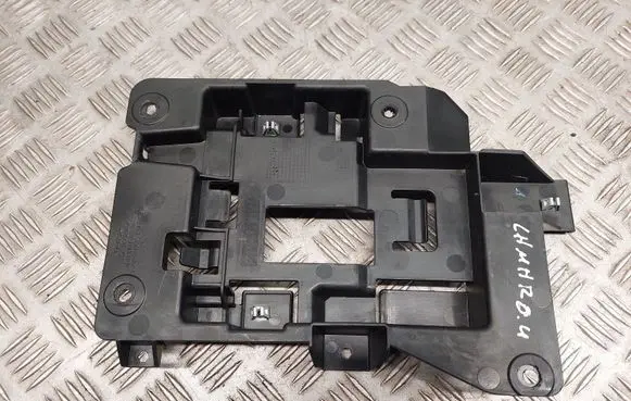 Chevrolet Camaro Sound amplifier holder/bracket 23401119