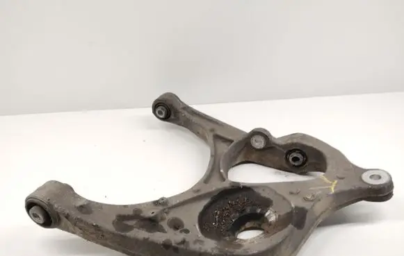Rear upper control arm/wishbone