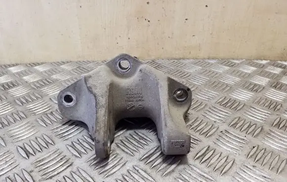 Nissan Qashqai Engine mounting bracket 11332BB50A