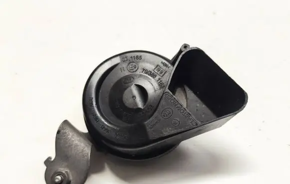 Mercedes-Benz C W205 Horn signal 7038811