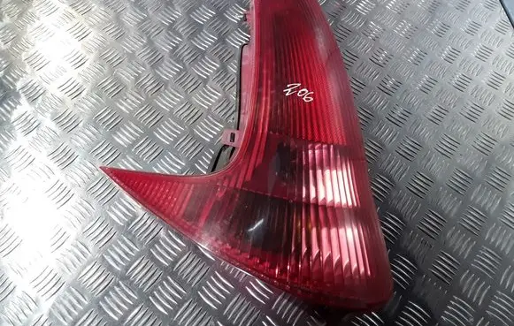 Peugeot 206 Rear/tail lights T12