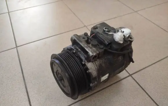 Mercedes-Benz CLS C219 Air conditioning (A/C) compressor (pump) 4472600850