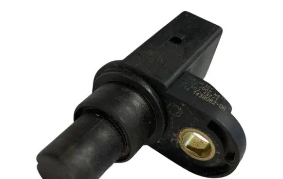 BMW 5 E39 Camshaft position sensor 1438082 12141438082