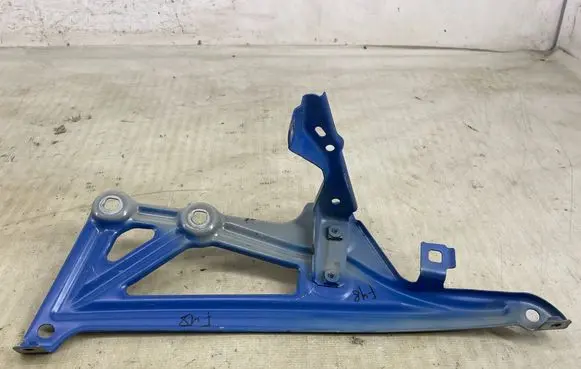 BMW X1 F48 F49 Fender mounting bracket 7329448