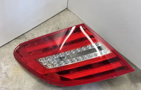 Mercedes-Benz C W204 Rear/tail lights A2049060603
