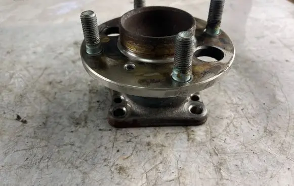 Ford Fiesta Rear wheel hub