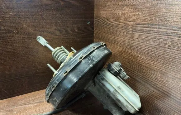 Iveco Daily 3rd gen Brake booster 504089709 0204051185