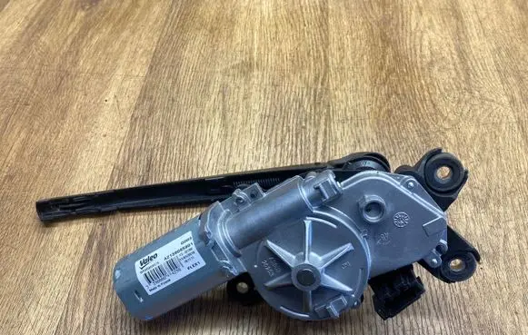 Mercedes-Benz GLC X253 C253 Wiper motor A2139065901 W000068429 390000684298
