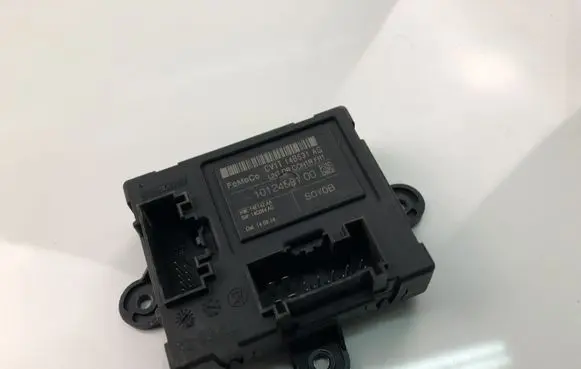 Ford Fiesta Door control unit/module CV1T14B531AG