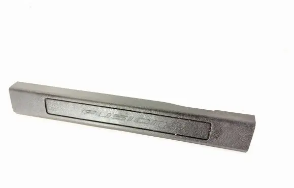 Ford Fusion II Front sill trim cover DS73F13201