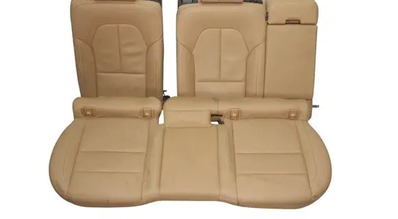 Volvo XC40 Rear seat 