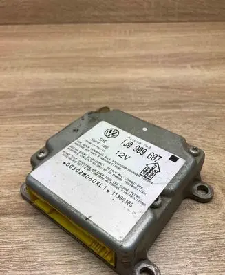 Volkswagen PASSAT B5 Airbag control unit/module 1J0909607 5WK4199 USED