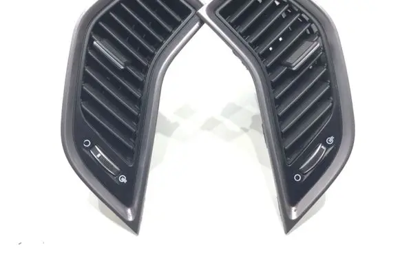 Hyundai Santa Fe Dashboard side air vent grill/cover trim 97420-2W000
