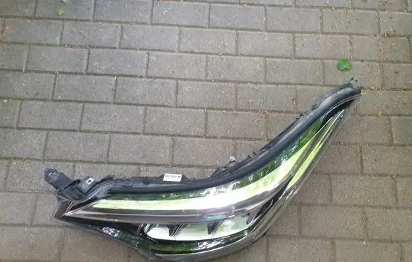 Toyota C-HR I Headlight/headlamp 81150F4180 81170F4180