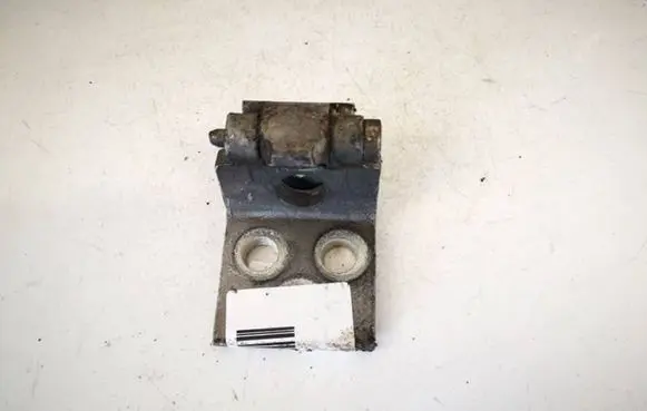 Citroen C3 Pluriel Front door upper hinge