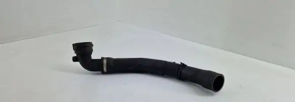Audi A4 S4 B9 Engine coolant pipe/hose 8W0122055H 8W0122059H 8W0122293G
