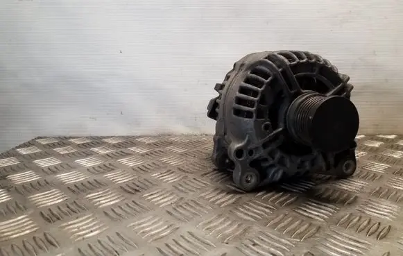 Audi Q5 SQ5 Generator/alternator 03G903016E