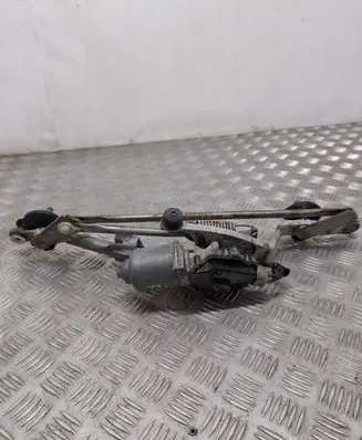 Toyota Auris 150 Front wiper linkage and motor 8511002190