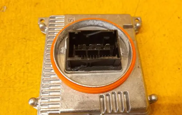 Volkswagen ID.4 Voltage converter/converter module 992941572A