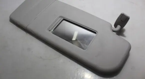 Skoda Octavia Mk2 (1Z) Sun visor clip/hook/bracket 