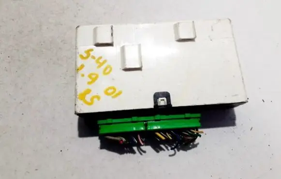 Volvo S40, V40 Other control units/modules 30889925 mb232300-8451
