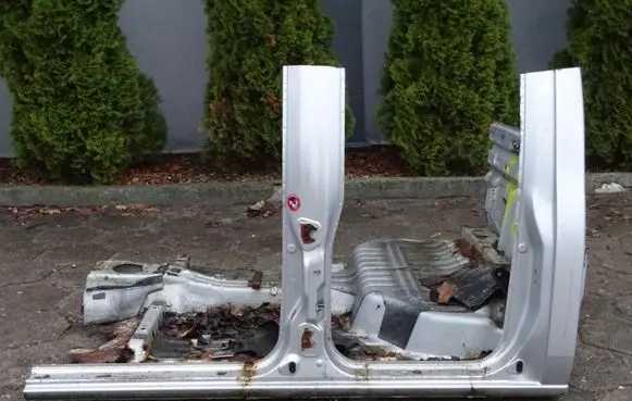 Mazda 6 Pillar (middle) 