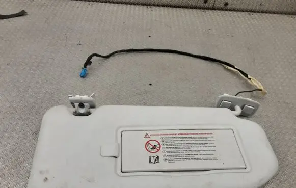Peugeot 508 Sun visor 