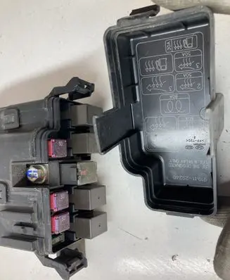 KIA Sportage Relay mounting block 919412S240
