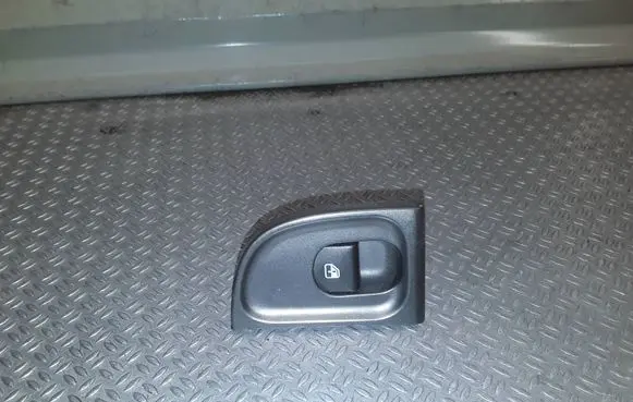 Lancia Thesis Electric window control switch