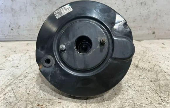 Volkswagen Golf V Brake booster 1K1614105BM