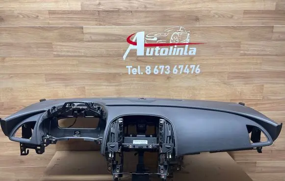 Opel Astra J Dashboard 13301067