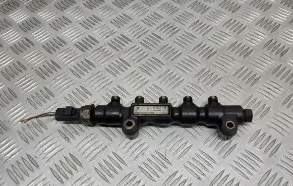 Citroen Xsara Picasso Fuel main line pipe 9654592680