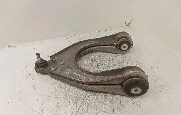 Mercedes-Benz CLS C219 Front upper control arm/wishbone A2113309007